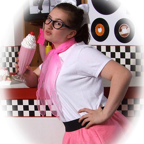 Cassi in 50s Outfit