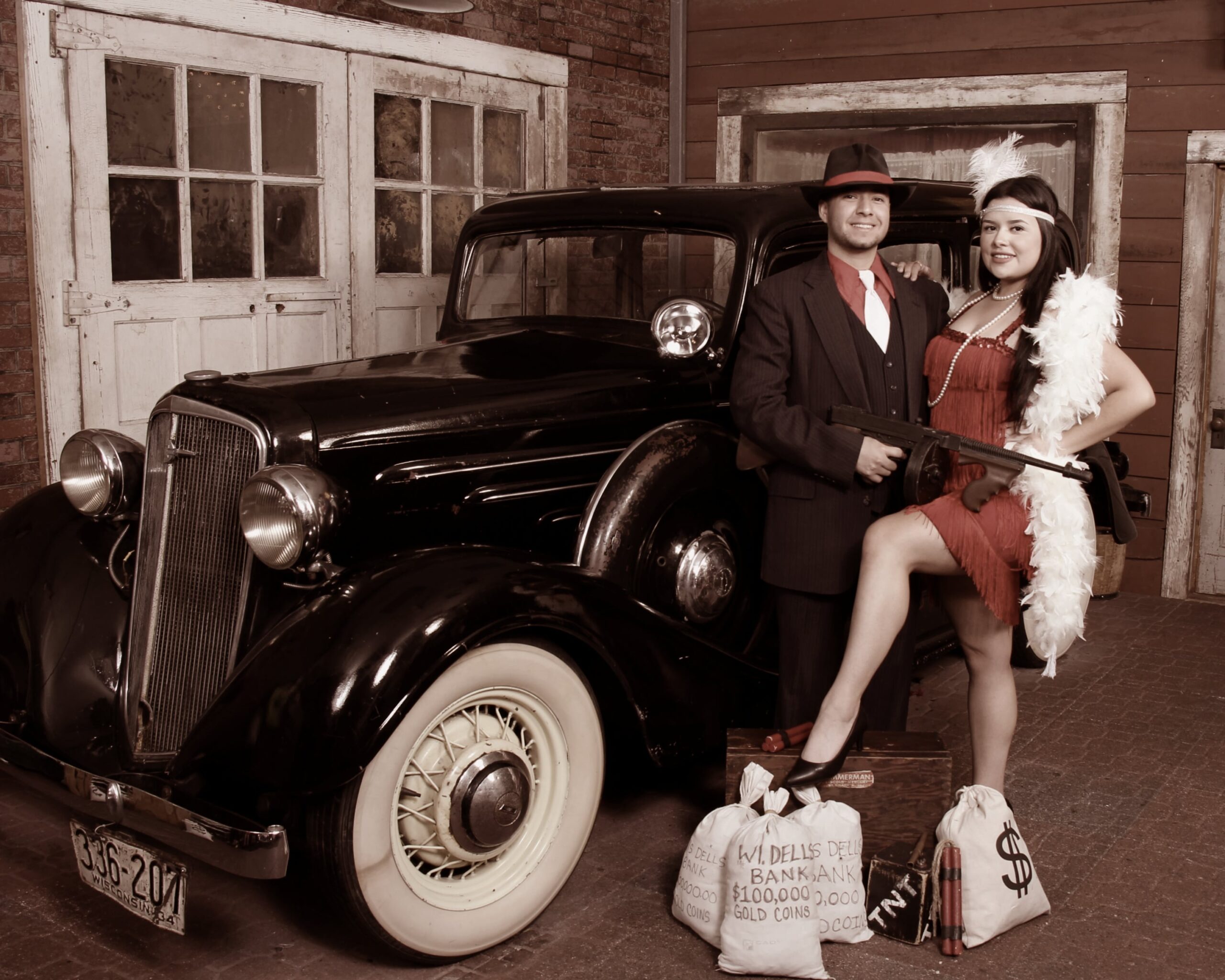 Couple Photoshoot with a Vintage Car
